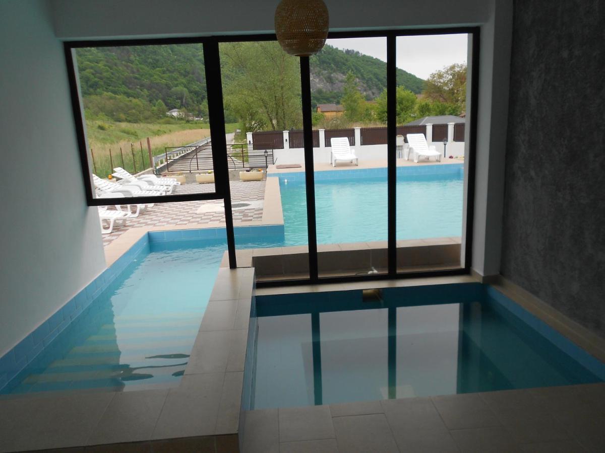 Andrana Hotel Caciulata Exterior foto