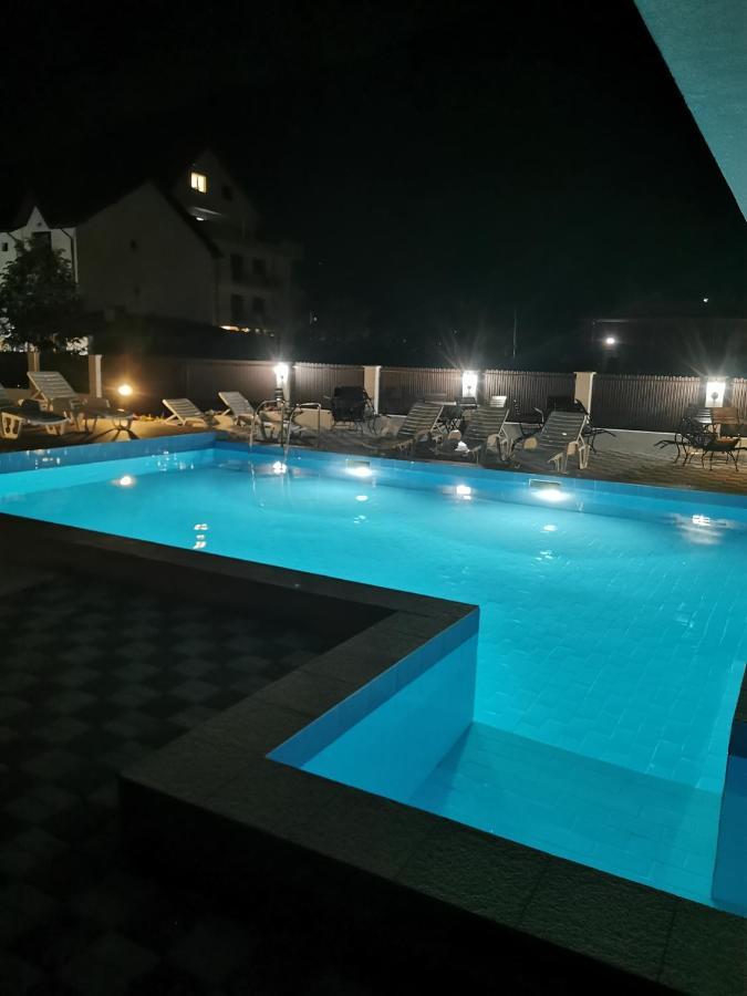 Andrana Hotel Caciulata Exterior foto